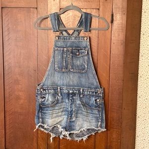 AE overall shorts